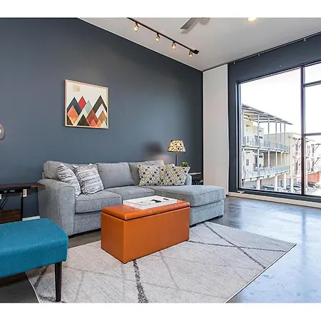 Convenient Condo Near Zilker & Barton Springs